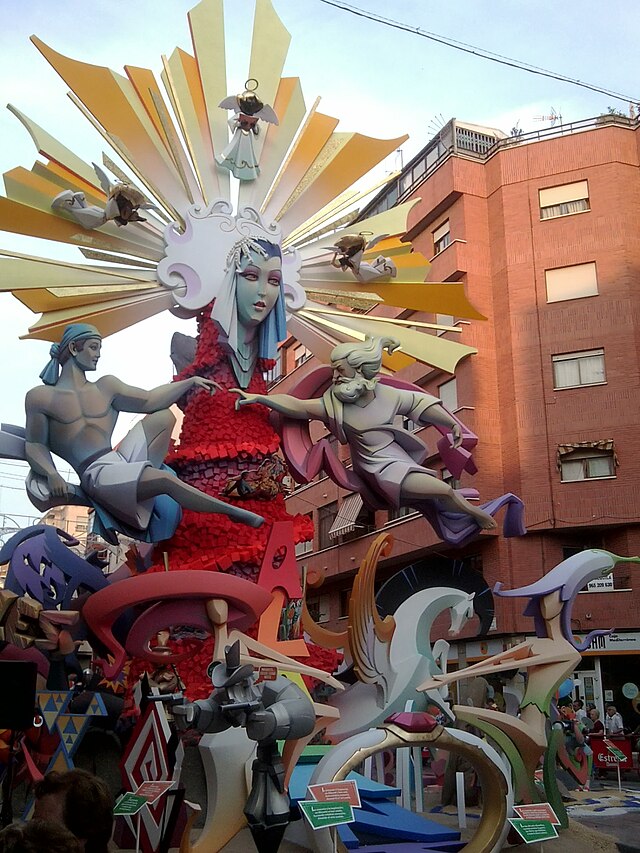 🔥Hogueras de San Juan de Alicante: Órigenes y Agenda 2025