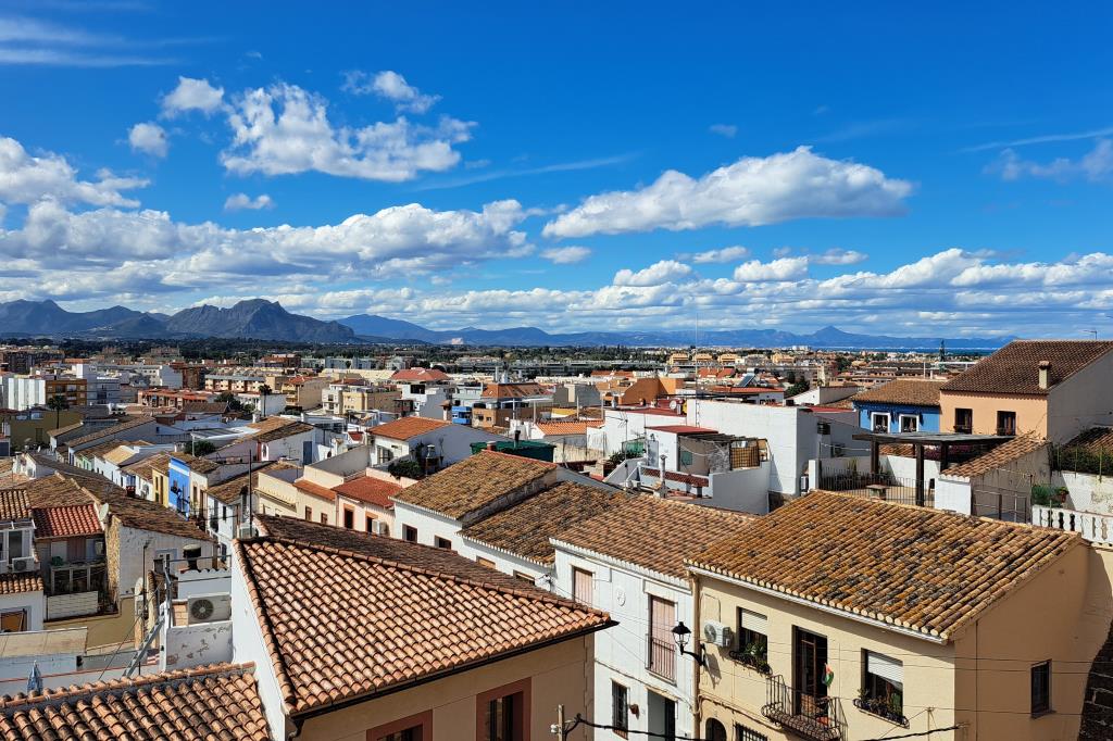 🇪🇺 How to move to and settle in Spain easily (for EU/EEA/Swiss nationals)